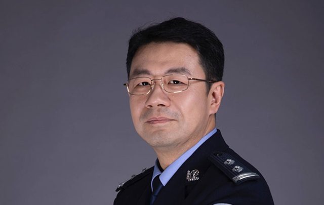 吕铮:《藏锋》就是要反着写一部《亮剑》